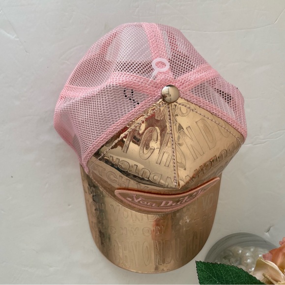 NWT Von Dutch mirror hat and embossed logo. - Picture 4 of 7